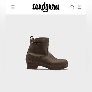 Sandgrens Women's Olive Leather Clogs